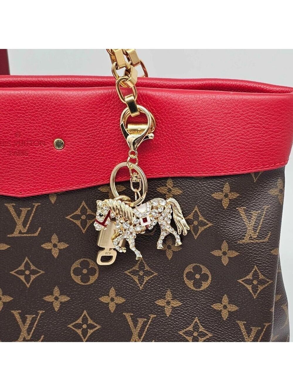 Authentic Louis Vuitton Padlock Gold 🔒 Key Set + Unbranded Keychain Charm - Picture 8 of 9